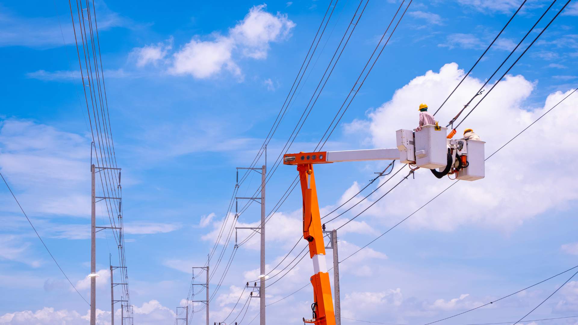 Multi-Vehicle Collision Involving a Bucket Truck Closes I-10 in Northwest Las Vegas